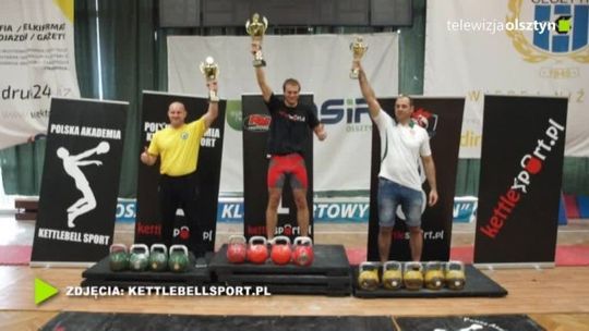  Zawodnicy  Kettlebell Olsztyn na podium