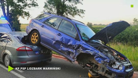 Zdarzenie drogowe z udziałem trzech pojazdów