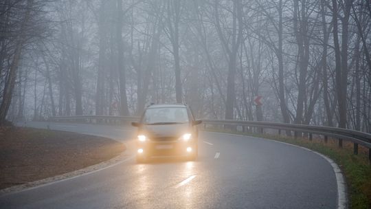 Zmiana przepisów drogowych. Nie trzeba będzie zgłaszać staroście, że kupiliśmy auto