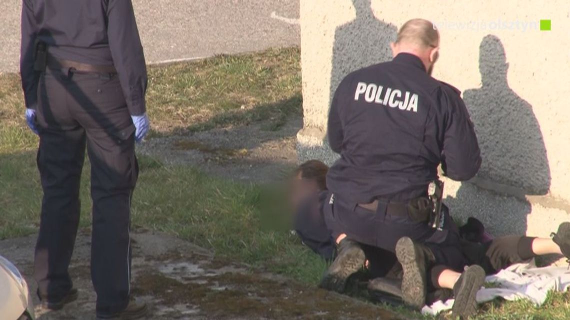 „Bo zaraz ci tę rękę złamię!”