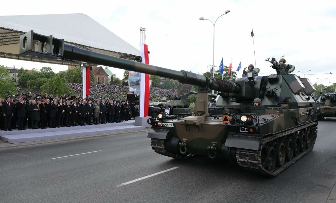 Polska sprzedaje broń Ukrainie. Kontrakt na Kraby warty miliardy złotych [ARTYKUŁ]
