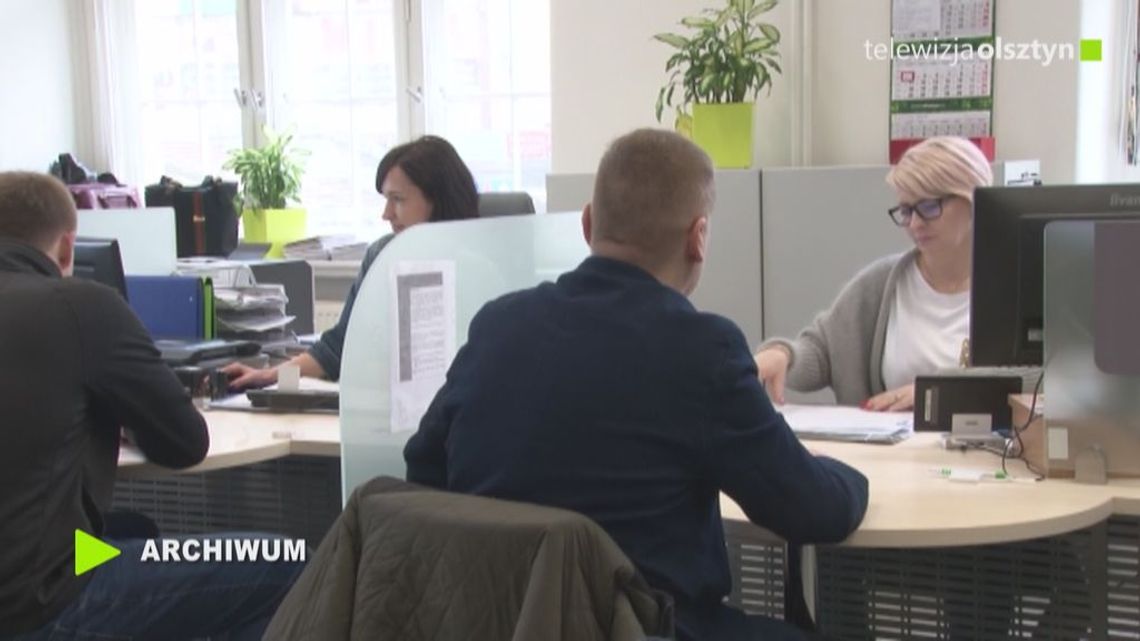 Urzędy powoli wracają do normalnej pracy Urzędy powoli wracają do normalnej pracy